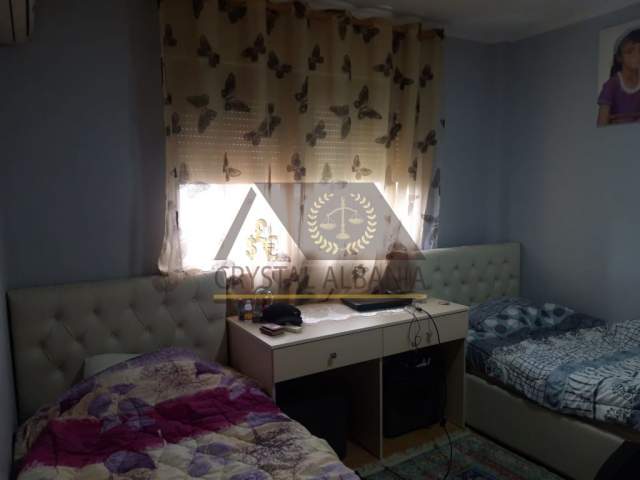 Tirane, shitet apartament 2+1 Kati 4, 97 m² 70.000 Euro