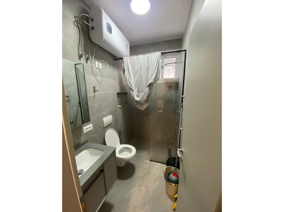 Tirane, jepet me qera garsonier Studio Kati 1, 25 m² 450 €