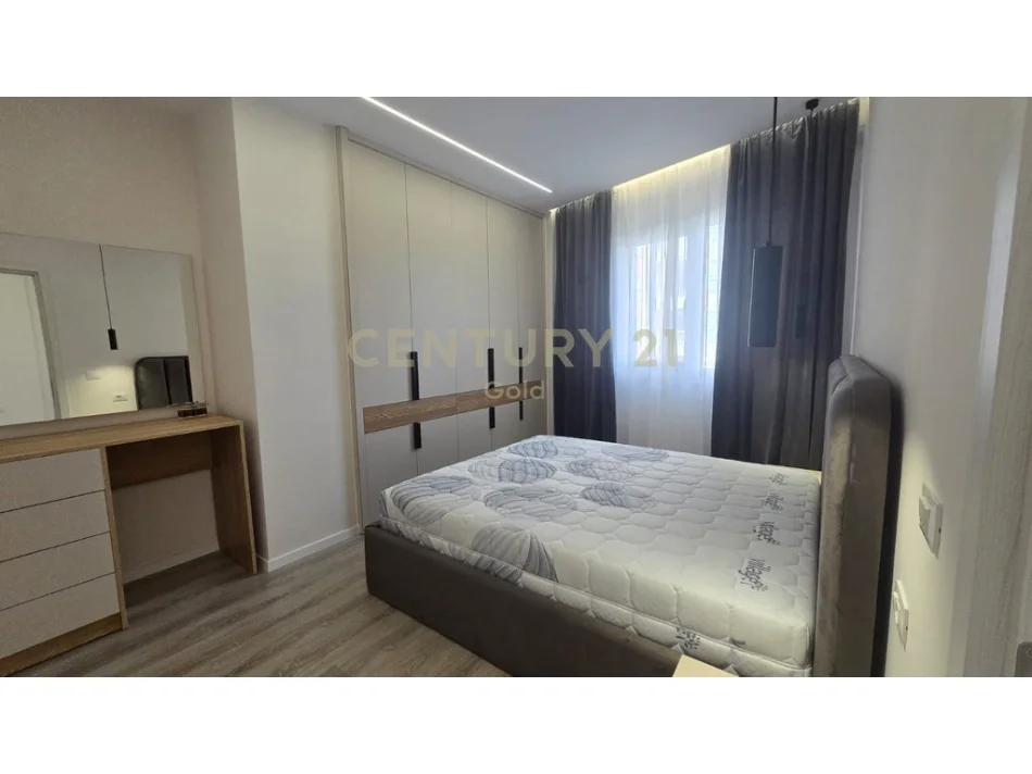 Tirane, jepet me qera apartament 1+1 Kati 3, 67 m² 650 € (Kompleksi E88)