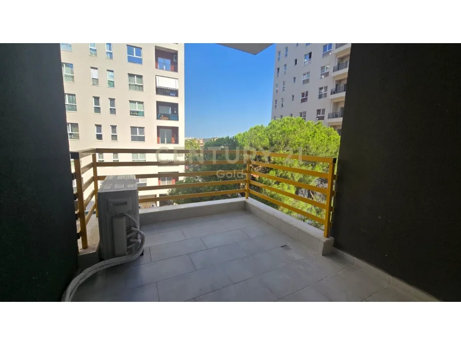 Tirane, jepet me qera apartament 1+1 Kati 3, 67 m² 650 € (Kompleksi E88)