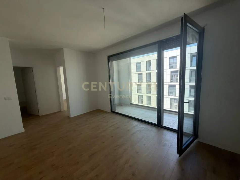 Tirane, jepet me qera apartament 2+1 Kati 7, 125 m² 800 €