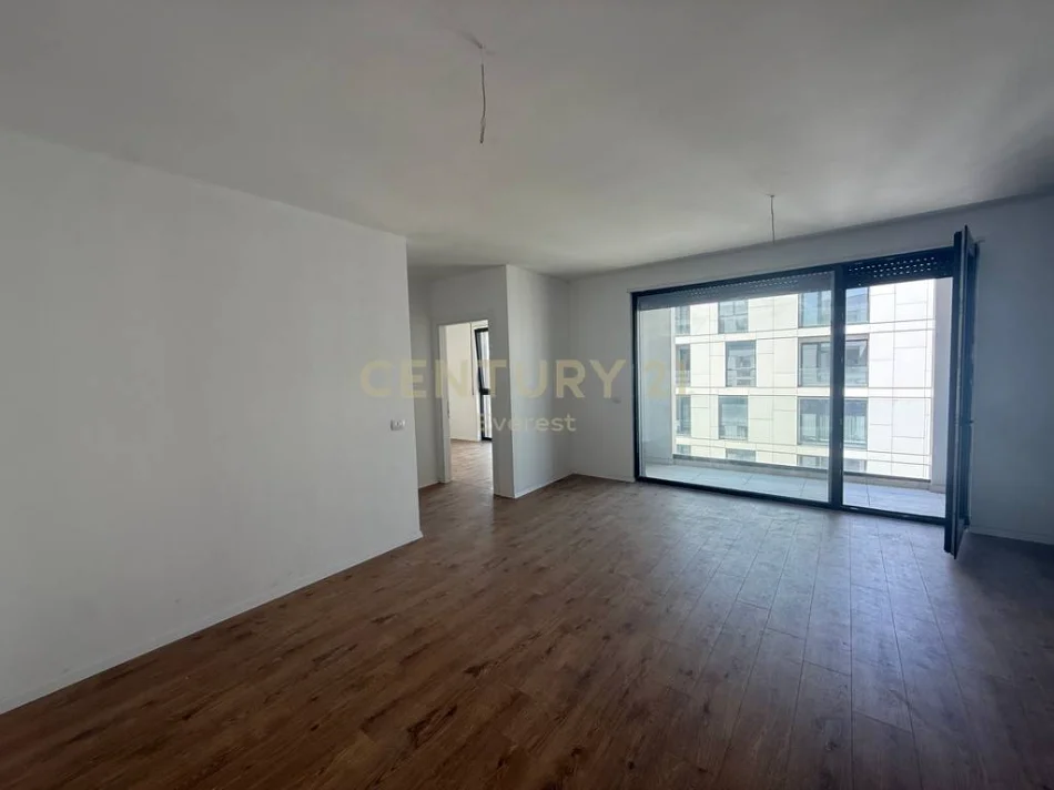 Tirane, jepet me qera apartament 2+1 Kati 7, 125 m² 800 €