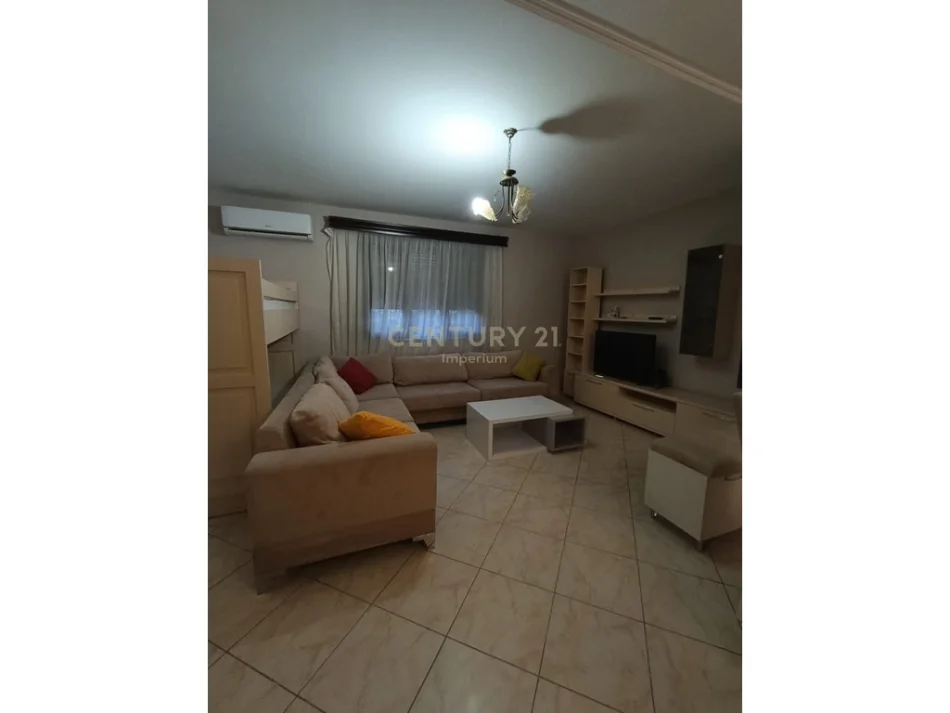 Tirane, jepet me qera apartament 1+1 Kati 3, 68 m² 700 € (Rruga e Kavajes IMP146438)