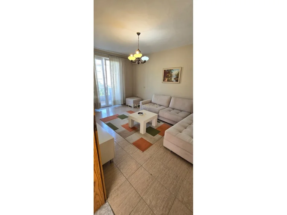 Tirane, shitet apartament 2+1 Kati 4, 65 m² 158.000 € (Blloku everest146525)