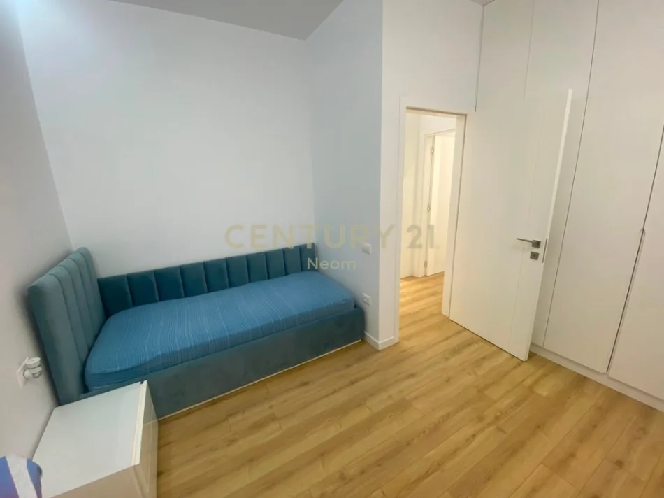 Tirane, jepet me qera apartament 2+1+Ballkon Kati 5, 102 m² 1.200 € (Kopshti Botanik)