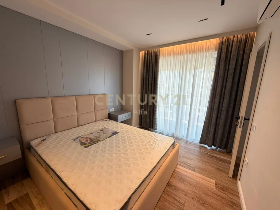 Tirane, jepet me qera apartament 1+1 Kati 6, 60 m² 900 € 