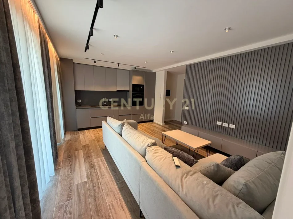 Tirane, jepet me qera apartament 1+1 Kati 6, 60 m² 900 € 