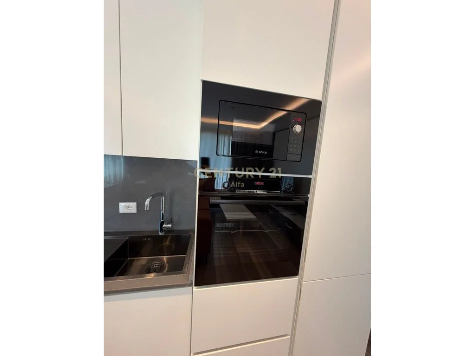 Tirane, jepet me qera apartament 1+1 Kati 6, 70 m² 1.000 € 
