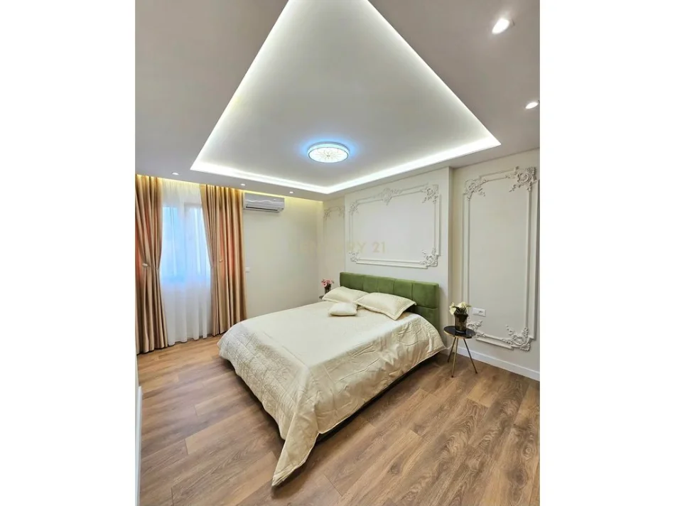 Tirane, jepet me qera apartament 2+1 Kati 2, 87 m² 1.000 € 