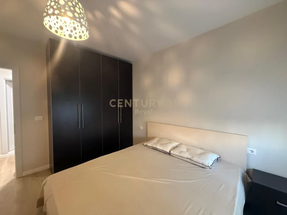 Tirane, jepet me qera apartament 1+1+Ballkon Kati 3, 65 m² 600 € 