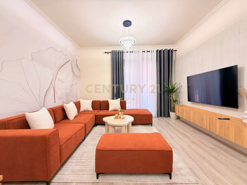 Tirane, jepet me qera apartament 1+1+Ballkon Kati 5, 80 m² 1.200 € (Kompleksi Delijorgji)