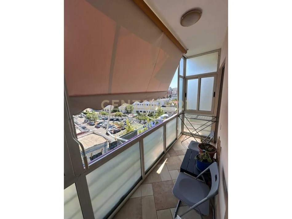 Tirane, jepet me qera apartament 2+1+Ballkon Kati 6, 90 m² 700 € (Zogu i Zi)