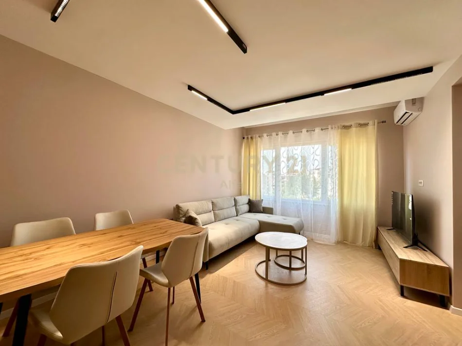 Tirane, shitet apartament 1+1 Kati 5, 57 m² 144.000 € (rruga e elbasanit)