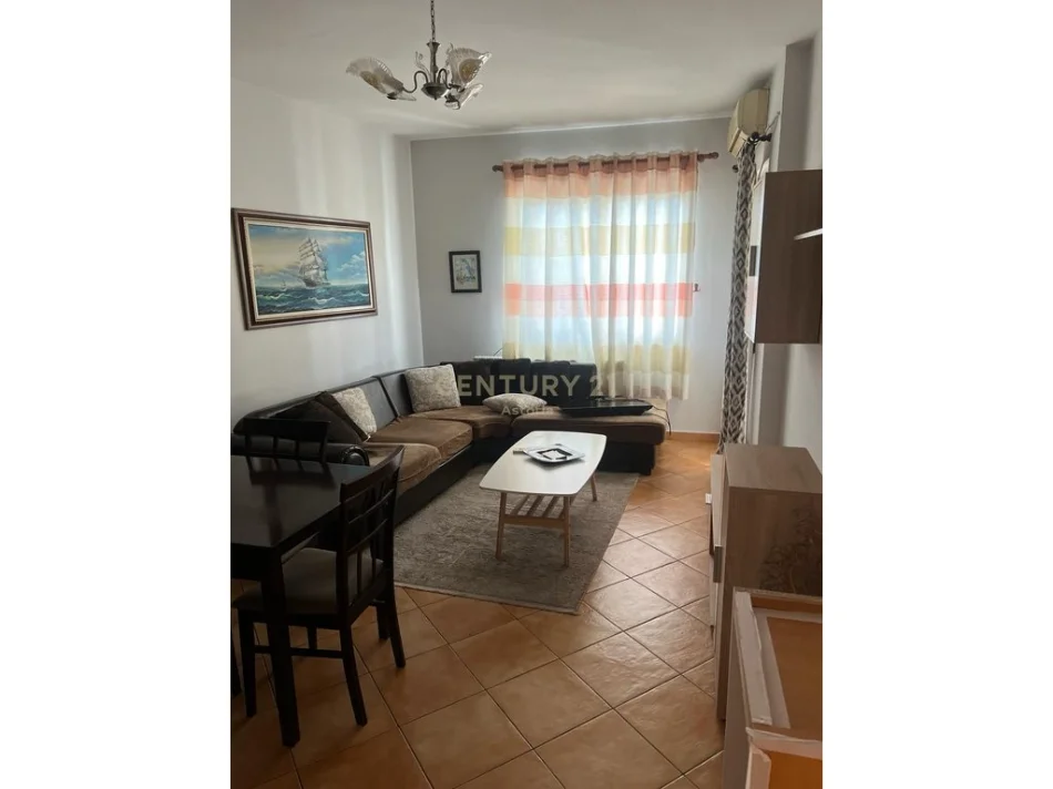 Tirane, jepet me qera apartament 1+1+Ballkon Kati 6, 60 m² 400 € (Astir)