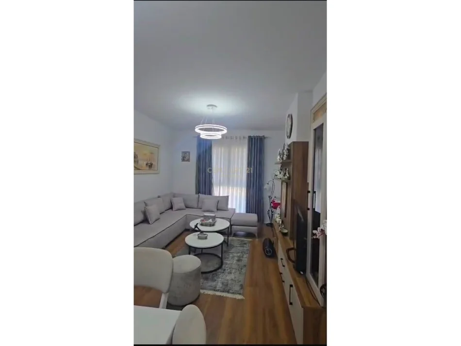 Tirane, shitet apartament 1+1 Kati 1, 56 m² 100.000 € (paskuqan)