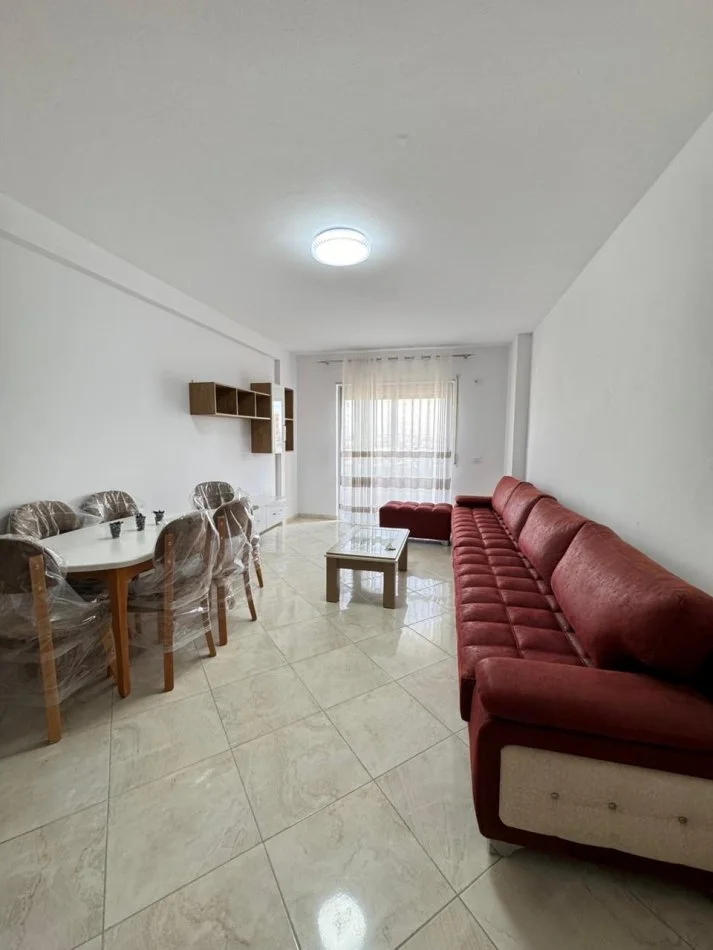 Durres, jepet me qera apartament 2+1+Ballkon Kati 5, 70 m² 400 € 