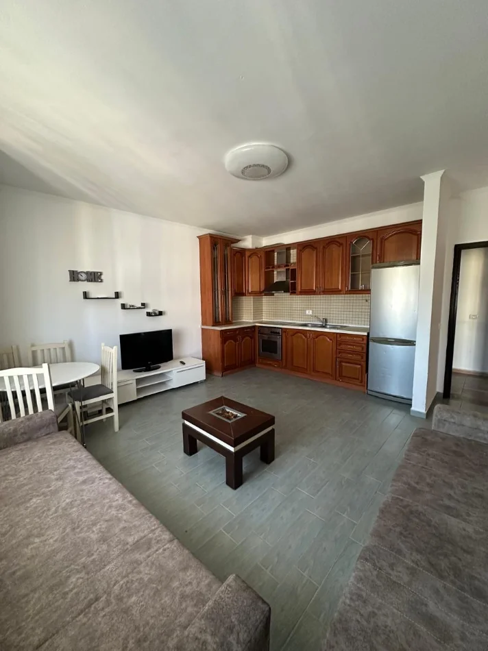 Tirane, shitet apartament 1+1 Kati 7, 60 m² 139.000 € (Rruga Shkelqim Fusha)