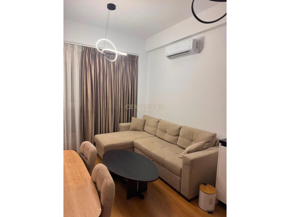 Tirane, jepet me qera apartament 1+1 Kati 7, 52 m² 430 € (Rezidenca kaimi)