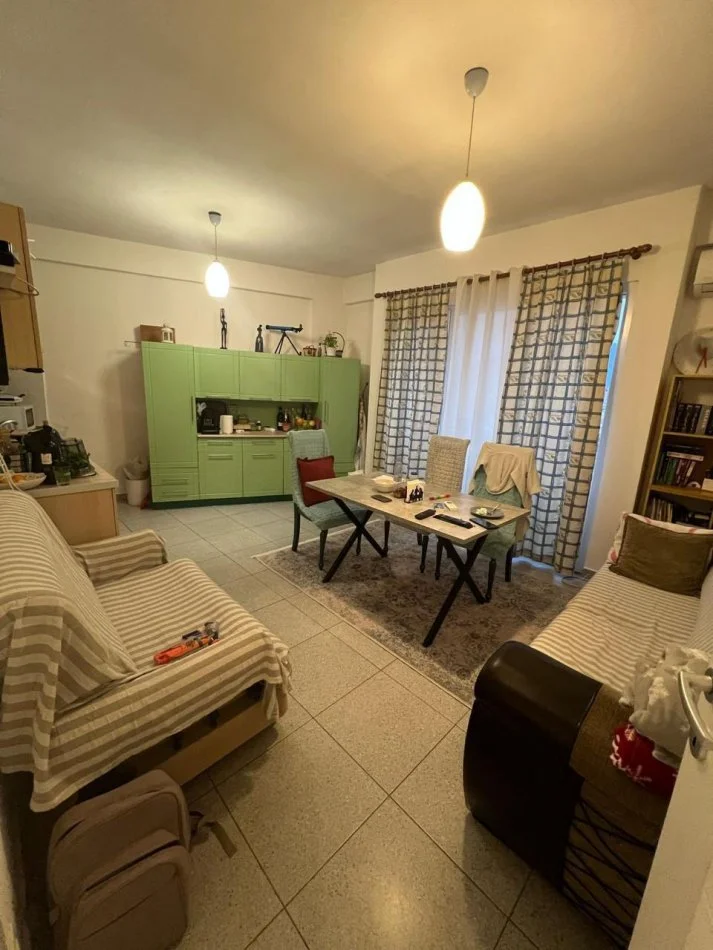 Tirane, shitet apartament 2+1 Kati 7, 97 m² 150.000 € (Rruga Xhanfize Keko)