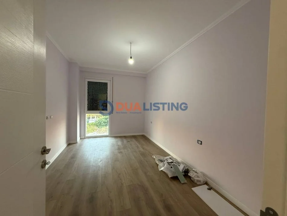 Tirane, jap me qera apartament 2+1 Kati 3, 103 m² 550 € (Kompleksi Bermond)