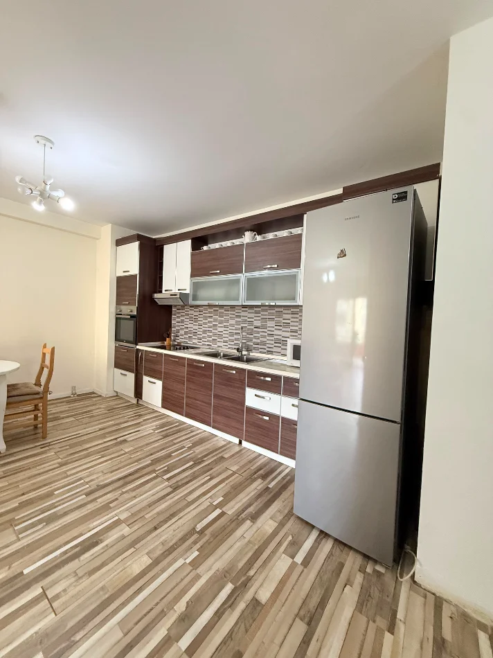 Tirane, shitet apartament 2+1 Kati 3, 110 m² 265.000 € (Komuna parisit)