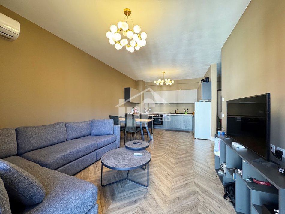 Tirane, shitet apartament 2+1+Ballkon Kati 5, 107 m² 215.000 € (REZIDENCA GREEN CITY, PRANE ISH-FUSHES SE AVIACIONIT)