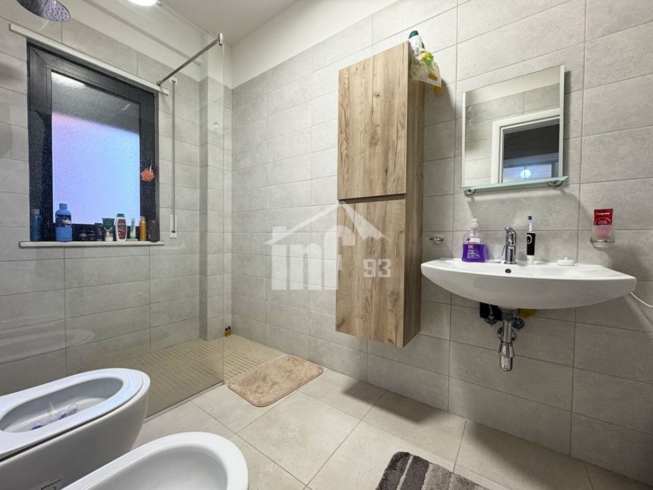 Tirane, shitet apartament 2+1+Ballkon Kati 5, 107 m² 215.000 € (REZIDENCA GREEN CITY, PRANE ISH-FUSHES SE AVIACIONIT)