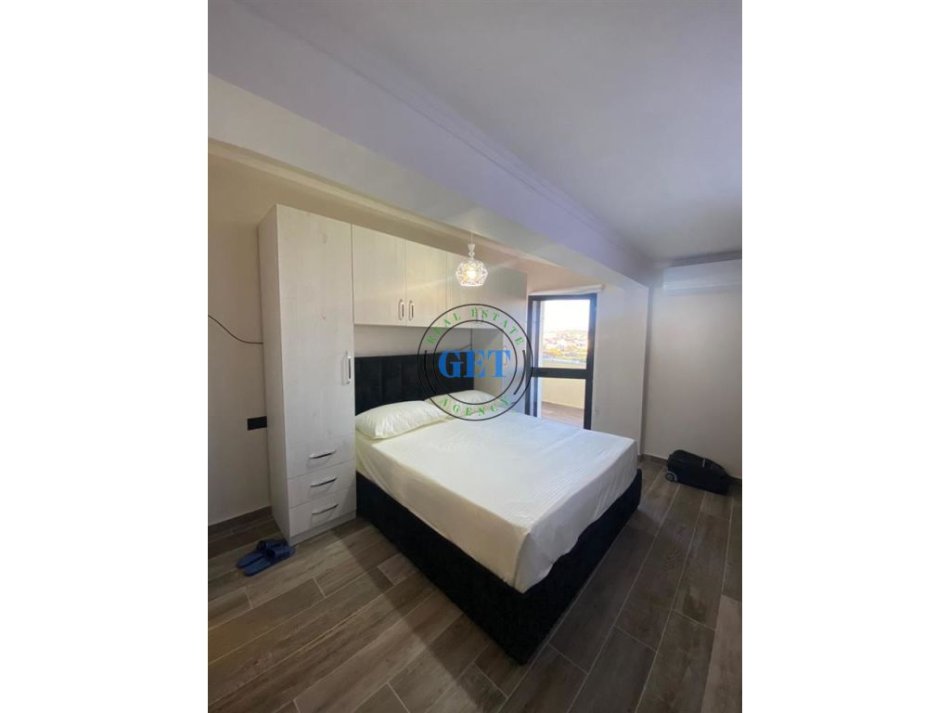 Durres, jepet me qera apartament 3+1 Kati 5, 118 m² 450 € (Plazh Iliria, Durres)