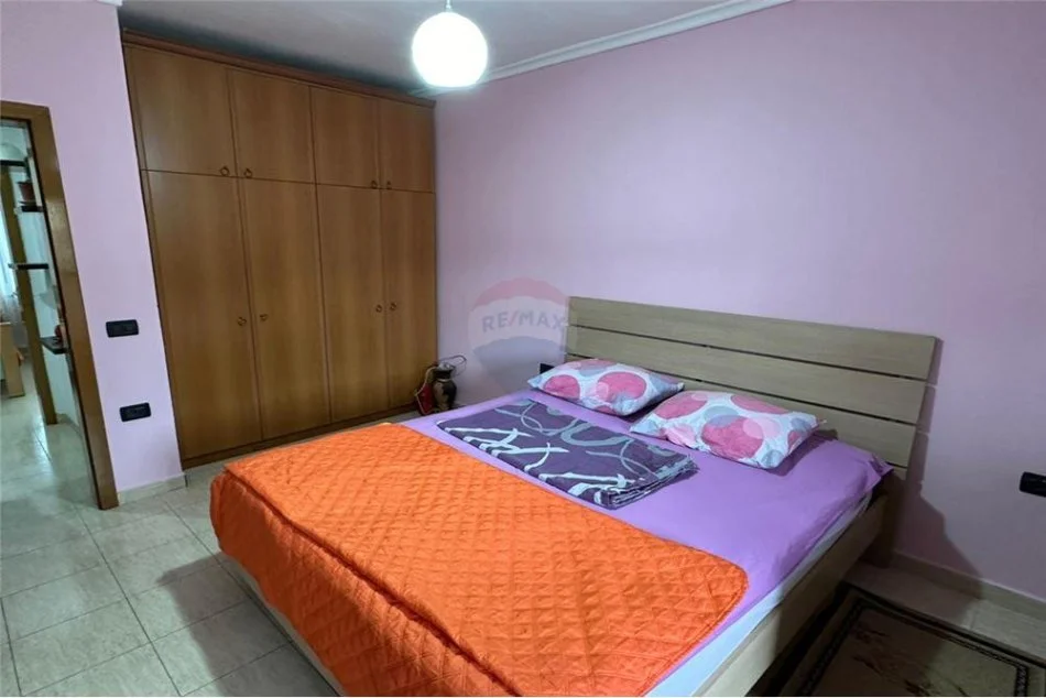 Tirane, jepet me qera apartament 2+1+Ballkon, Kati 5, 70 m² 500 € (Rruga Asim Vokshi)