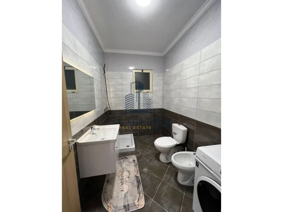 Tirane, shitet apartament 2+1 , 98 m² 143.000 € (ASTIR)