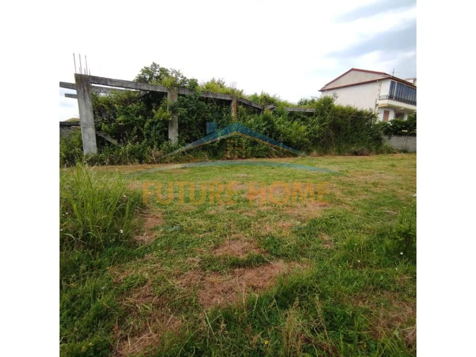 Shitet,Tokë,Kamëz UNA21465