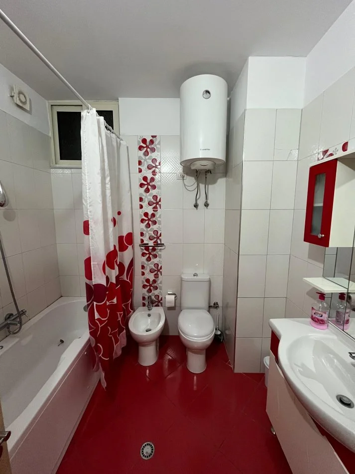 Tirane, jepet me qera apartament 2+1+Ballkon Kati 7, 650 € (Don Bosko, Viva Market)