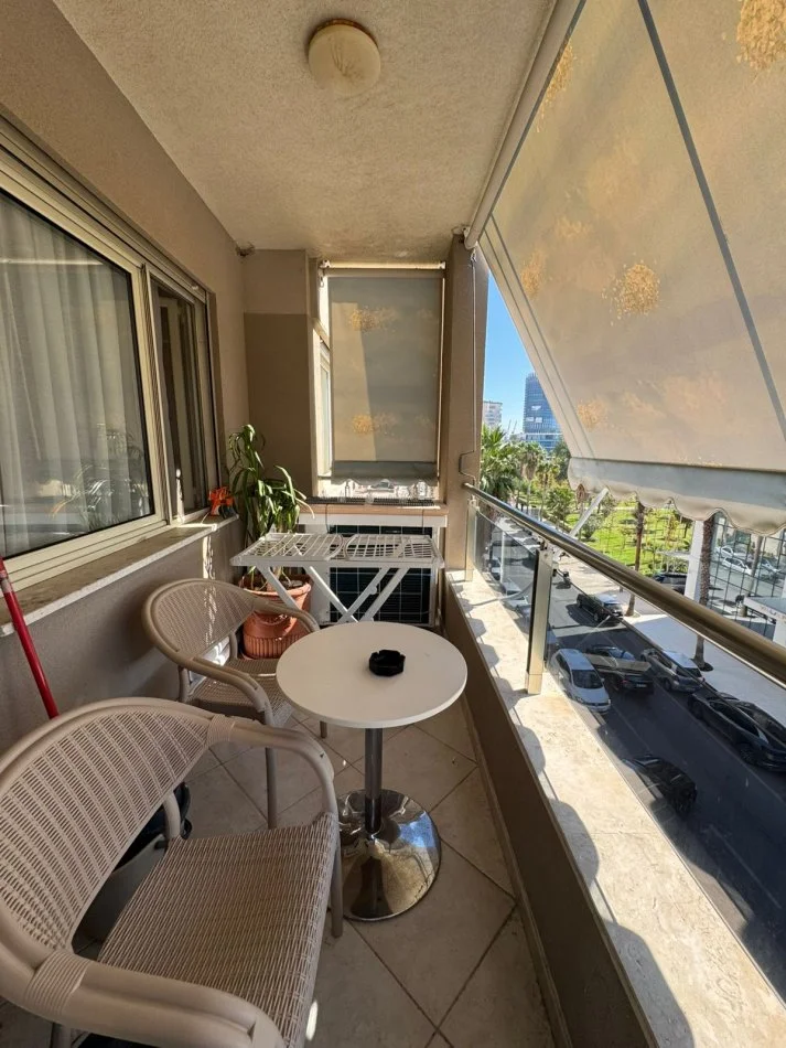 Durres, jepet me qera apartament 3+1 Kati 4, 1.000 € (VOLLGA DURRES!)