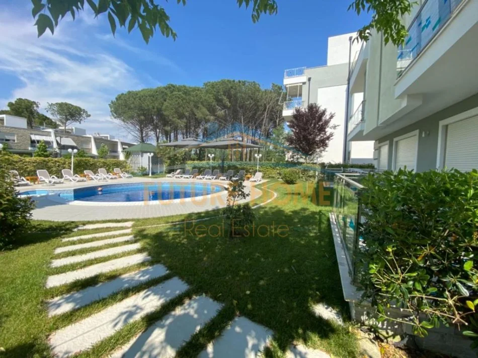 Durres, shitet Vile 4+1 Kati 0, 300 m² 800.000 € (Perla Resort,Gjiri i Lalzit)