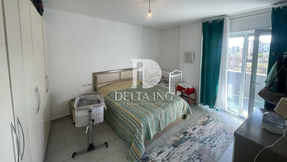 Tirane, shitet apartament 3+1+Ballkon Kati 4, 134 m² 161.640 € (Rruga Astrit Losha)