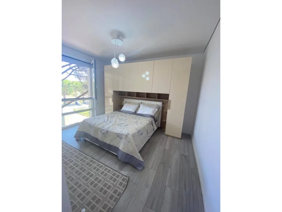 Durres, shes apartament 2+1 Kati 3, 93 m² 300.000 € (gjiri i lalzit)