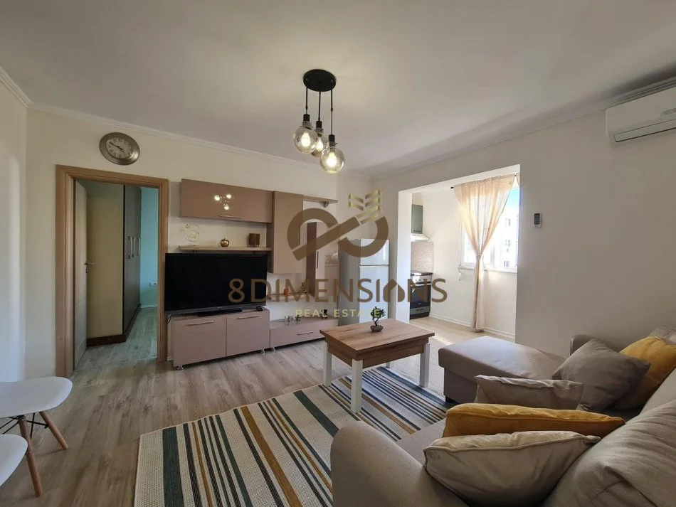 Tirane, shitet apartament 1+1 Kati 3, 43 m² 88.000 € (ali demi)