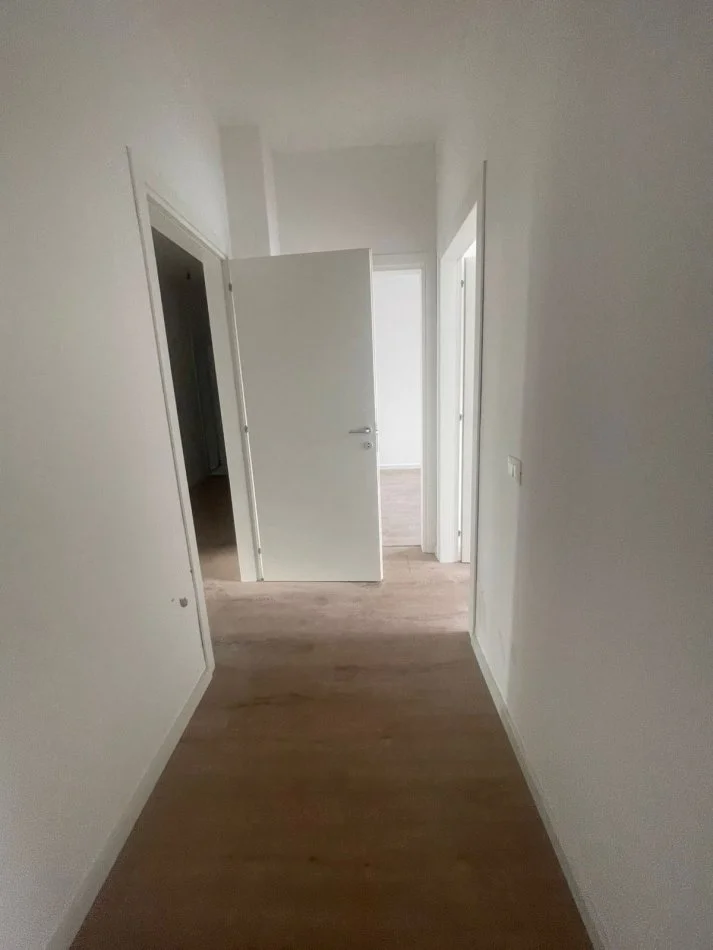 Tirane, shitet apartament , 160 m² 226.800 € (Bulevardi i Ri)
