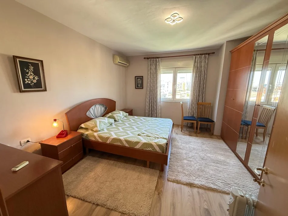 Tirane, jepet me qera apartament 1+1 Kati 10, 57 m² 600 € (Perballe Ambasades Amerikane)