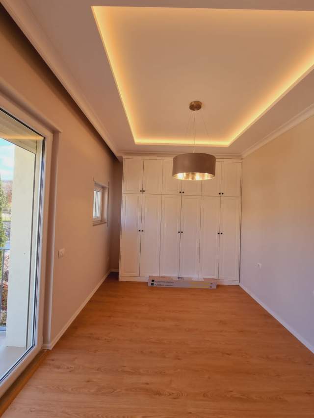 Tirane, jepet me qera apartament 2+1 Kati 2, 100 m² 1.200 Euro (Mjull-Bathore)