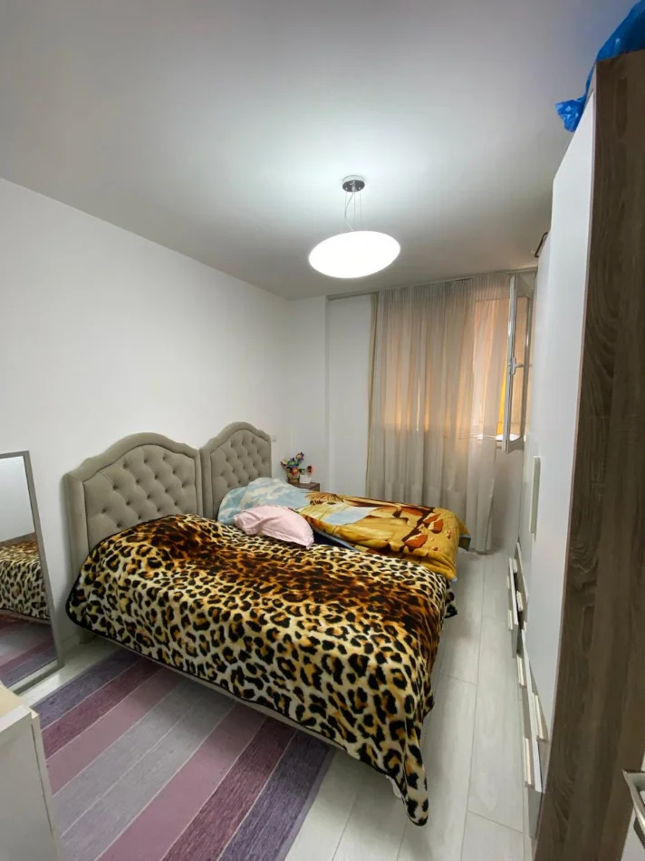 Tirane, shitet apartament duplex 3+1 Kati 8, 139 m² 300.000 € (Rruga e Dibres)