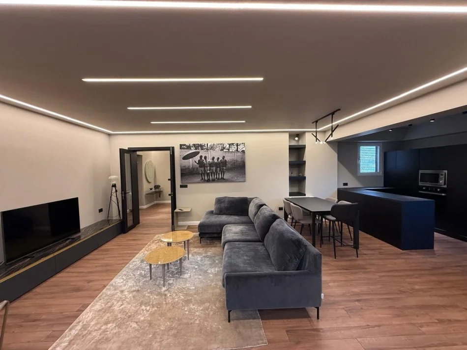 shitet apartament 3+1 , 170 m² (Long Hill Residence)