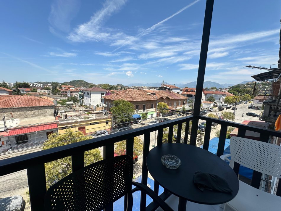Qera,garsoniere, 250 € (Kombinat)