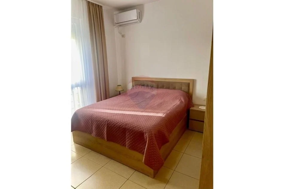 Tirane, jepet me qera apartament 1+1+Ballkon Kati 4, 61 m² 550 € (Ali Demi Ish Tregu Elektrik)