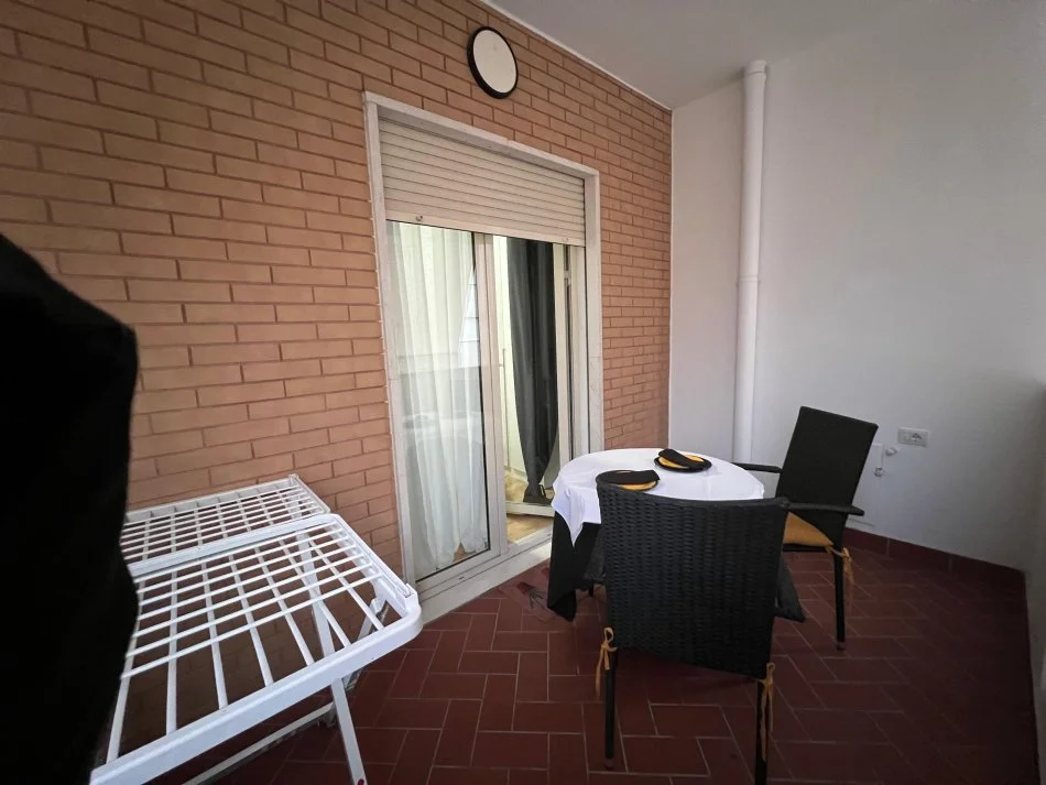 Tirane, shitet apartament 2+1+Aneks+Ballkon Kati 3, 101 m² 258.000 € (Komuna e Parisit)