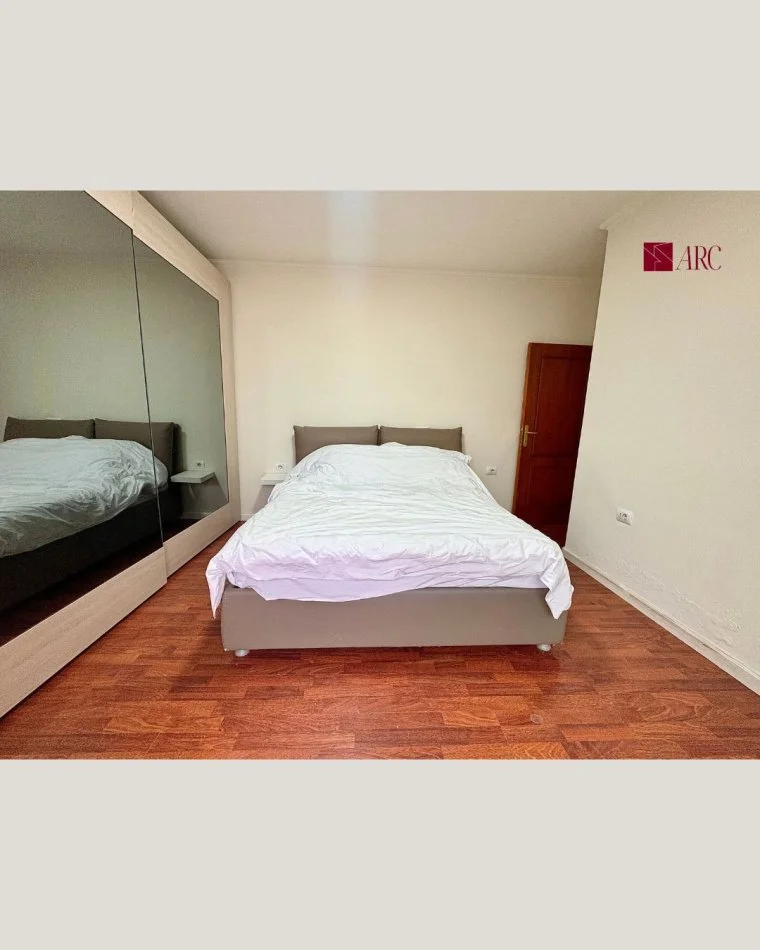 Tirane, shitet apartament+verande | Penthouse 2+1+Aneks+Ballkon Kati 10, 197 m² 590.000 € (Blloku)