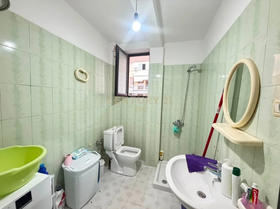 Durres, shes apartament 2+1 Kati 3, 70 m² 80.000 € (Golem)