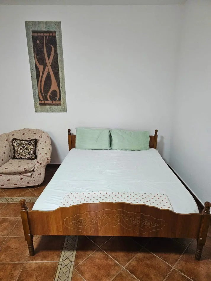 Tirane, jepet me qera garsonier Kati 1, 60 m² 300 € 