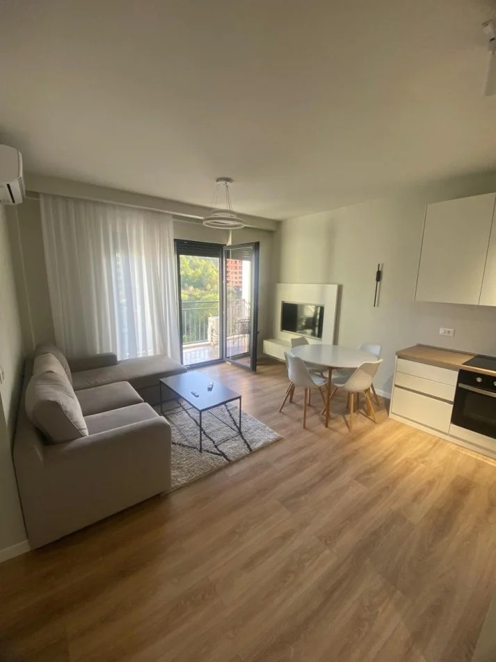 Tirane, shitet apartament 2+1 Kati 2, 95 m² 230.000 € 