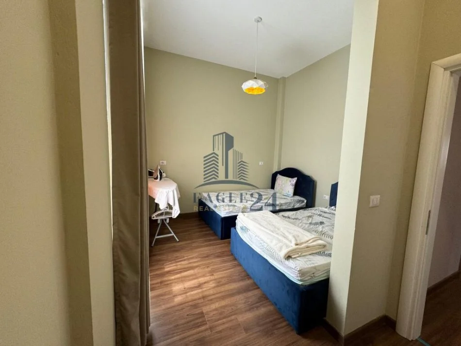 Tirane, shitet Vile 2 Katshe Kati 0, 236 m² (kamez)